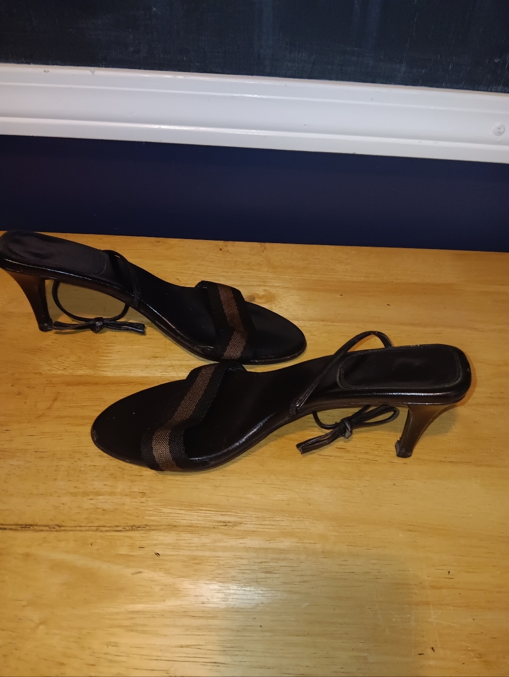 Gucci GG Heeled Sandals Size 37 1/2 - Picture 2 of 5